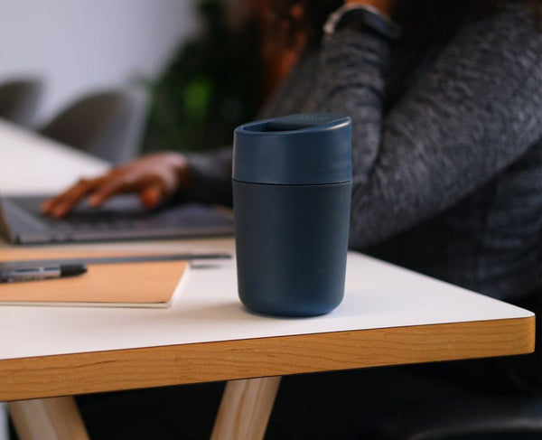 Joseph Joseph Sipp 81132 Large Travel Mug 454ml Blue With Hygienic Flip Lid