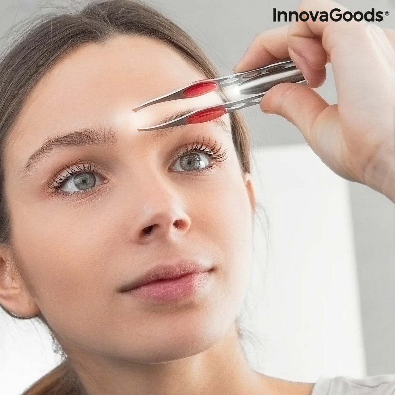 InnovaGoods Hair Removal Tweezers with LED Lezers
