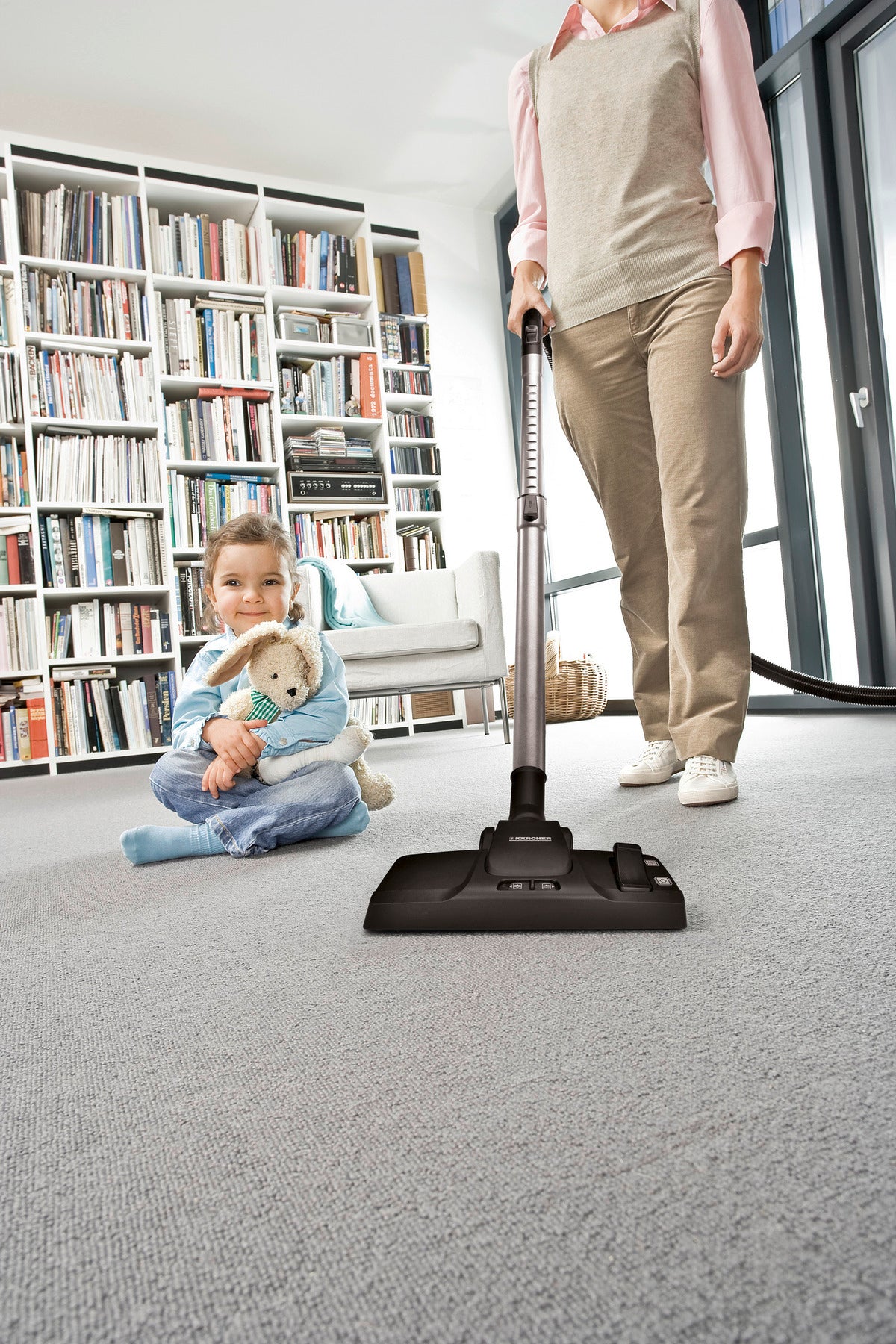 Kärcher VC 3 Plus Bagless Vacuum Cleaner – 1100W
