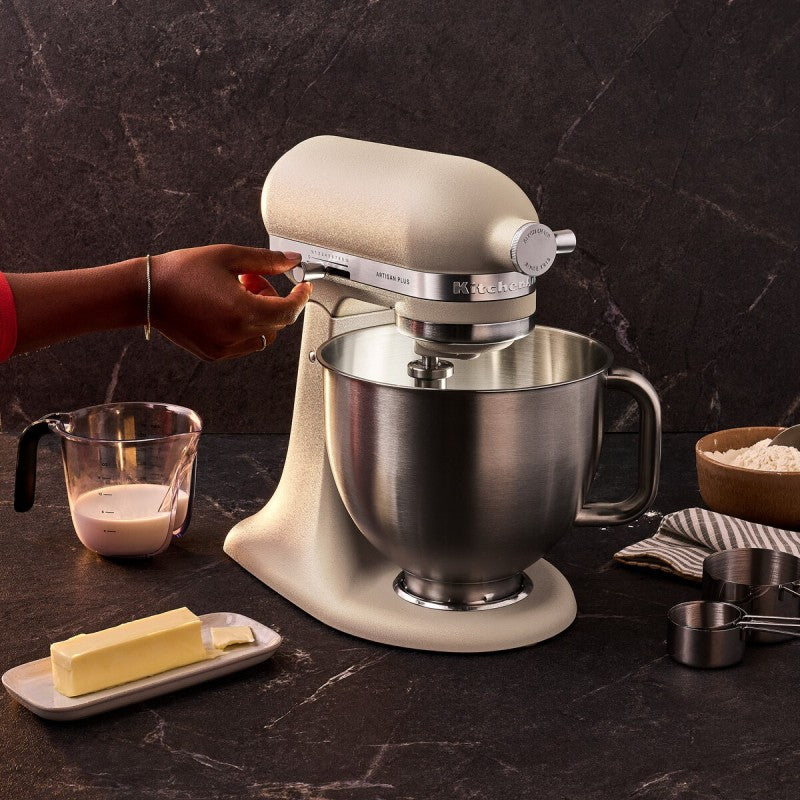 KitchenAid Artisan Plus 4.7L Tilt-Head Stand Mixer Oat