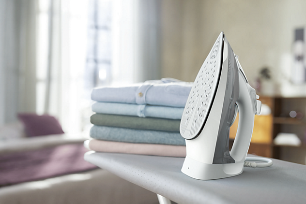 Philips DST5010 2400W steam iron